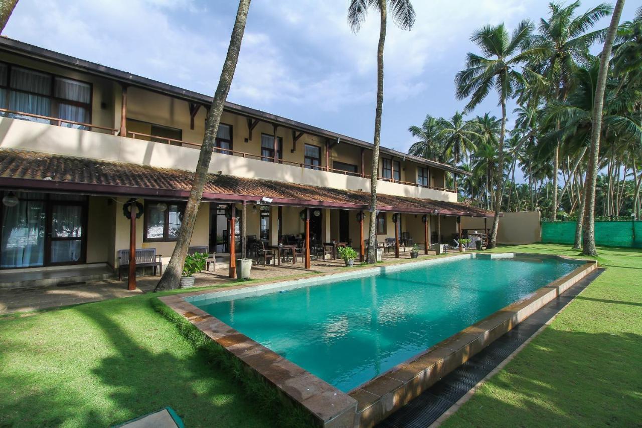 Maresia Beach Villa ワドゥワ エクステリア 写真